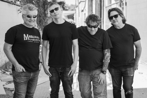 Veteranos do punk californiano, Infamous Stiffs, lançam novo single "Loose Screwz"