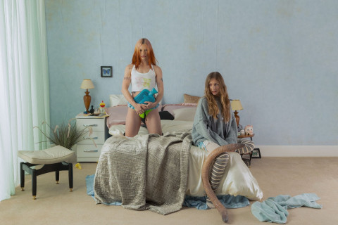 Wet Leg retorna com o single "catch these fists"