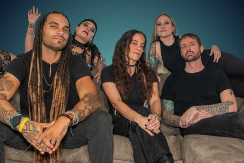 Saved By Ruin lança videoclipe de "From The Roots"