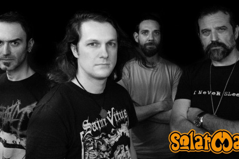 A banda de rock roqueiro romano Solar Mantra lança novo videoclipe oficial para a música “Avetrana”.