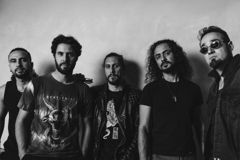 Seeker Becomes Seer: um abismo de memória, presente e devir do rock/metal