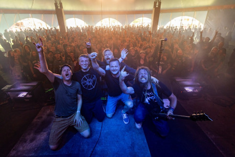 X-POZED ANUNCIA SEGUNDO ÁLBUM DE ESTÚDIO 'UMA CURA PARA O PIOR'