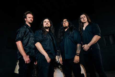 RAVENMOCKER dá um primeiro passo feroz em uma nova era do Melodic Death Metal com o single de estreia “Infallible”.
