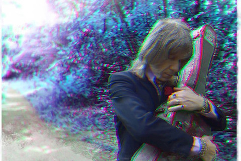 O irlandês Ger Eaton compartilha 'I Thought I'd A Friend', destaque de seu álbum de estreia 'Season Changes'.