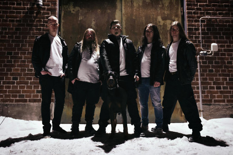 Lançamento do novo álbum: Dying Reverie - Embrace Of The Black Water (Death Metal Melódico Finlandês)