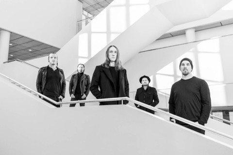 A banda finlandesa Endless Chain traz seu death metal melódico/gótico para a M-Theory
