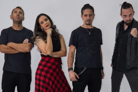 AnamA levanta debate fundamental sobre a violência contra as mulheres em videoclipe de "Death Clock"