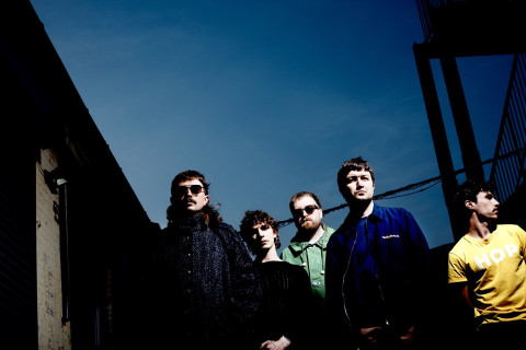 Gurriers lança o novo single e videoclipe "Nothing Happens Twice"