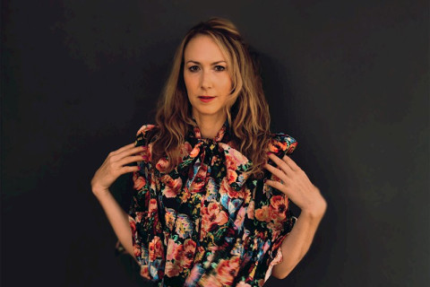 A bem-sucedida cantora nova-iorquina Jessie Kilguss  compartilha o single divinamente inspirado  'St. Teresa in Ecstasy'