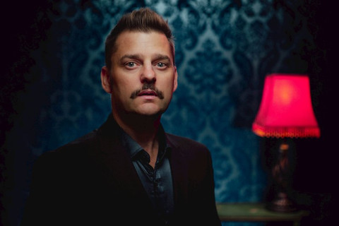 O artista de rock alternativo The Quality of Mercury lança seu segundo álbum estelar, 'The Voyager'