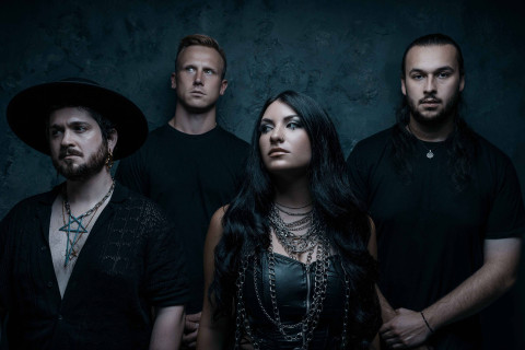 VICTORIA K – Novo single “Oh So Weary”