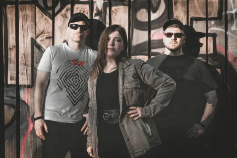 Rising Alma - Sua Própria História / Hard Rock Melódico
