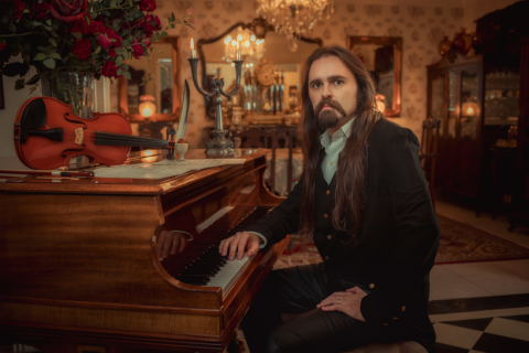 Hall of Gods lança novo single/vídeo tributo a Tchaikovsky com participação do cantor alemão Henning Basse