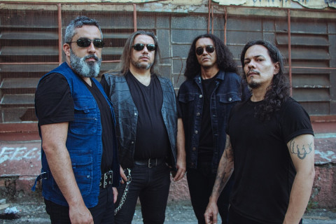 Savant acelera gravações de novo álbum e revela bastidores das guitarras em vídeo