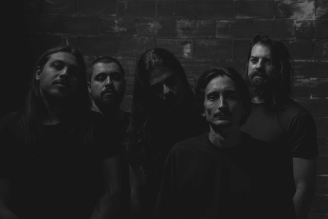 Paranoid Reverb assina com a Octopus Rising e lança o novo single "Red River".