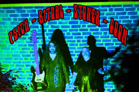 Astral Goat Dominion lançou seu álbum de estreia.