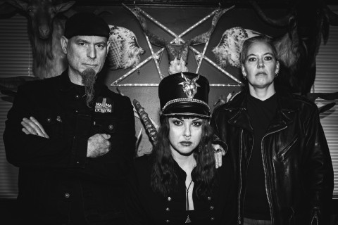Visionários do movimento "Coven Core" dos EUA, Mama Doom, assinam com a Argonauta Records