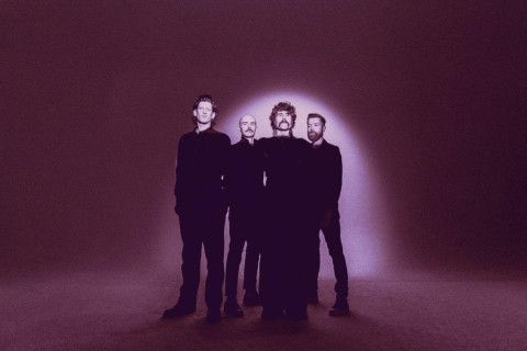 AFI lança o single "Behind the Clock" e anuncia novo álbum