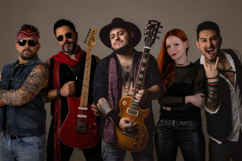 Amazing disponibiliza dois novos vídeos: “Sober up... When You Die” e “Sex Machine”