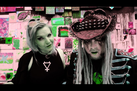 King Satan funde metal e música eletrônica em 'Fire in the Hole'