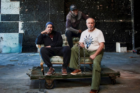 O artista nova-iorquino Nevaris traz uma sonoridade envolvente e relaxante em 'Remedy - Live', uma prévia do EP 'SoundSession'.