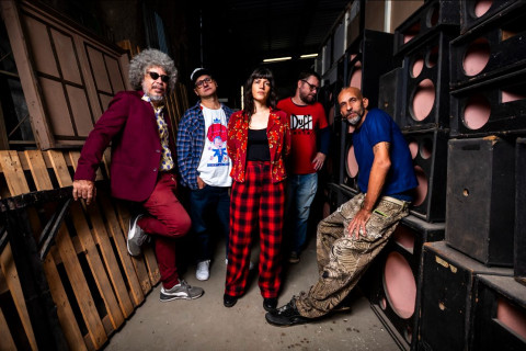 PIC-NIC divulga novo álbum, Volta, e videoclipe do single "Aniquilação"