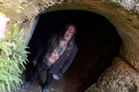 Os ritualísticos viajantes negros do NIBIRU anunciam o novo álbum “HYP Ó STASIS”