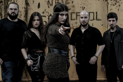 Santa Cora lança single e videoclipe de "Celestial" com participação especial de Helena Nagagata