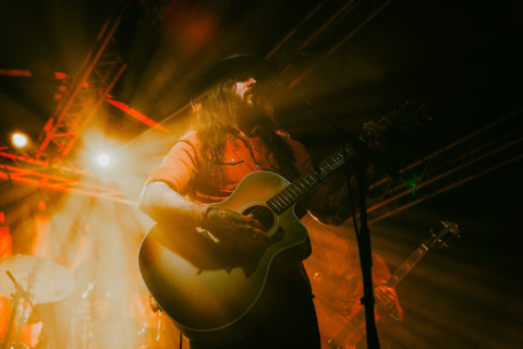 Shawn James anuncia turnê no Brasil com shows em Porto Alegre, São Paulo e Curitiba
