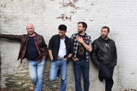 A banda belga de rock alternativo The Roost lança e disponibiliza para streaming o novo mini-álbum 'Black Mountain'.