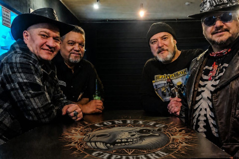 Conexão Capivara e Black Dihh fundem Rock e Rap em single que celebra a paixão nacional pelo futebol