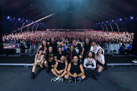 A banda romena de folkcore DIRTY SHIRT apresenta show completo no Pol'and'Rock Festival 2025.