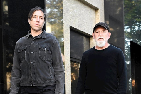 A banda de Pittsburgh, Low Sunday, apresenta o single "Nevver" (via  Projekt Records).