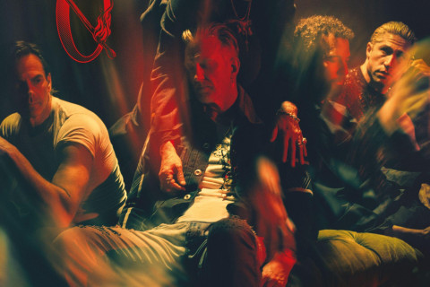 Queens of the Stone Age lança o novo single 