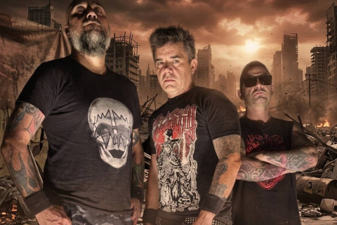 Carniça denuncia censura e remoção do álbum histórico “Rotten Flesh” do YouTube após decisão sobre a capa