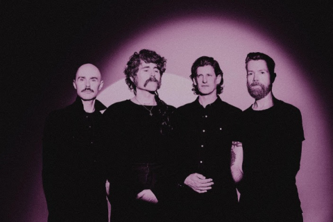 AFI lança novo álbum ”Silver Bleeds The Black Sun