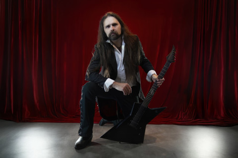 Hall of Gods homenageia Villa-Lobos  em "Auri Sacra Fames"