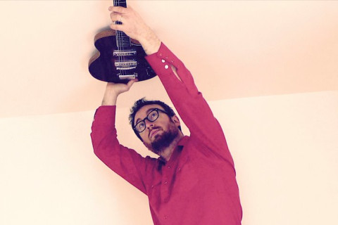 O maestro do Maximo Park, Duncan Lloyd, lança o LP 'Unwound', um exercício de enfrentamento e catarse