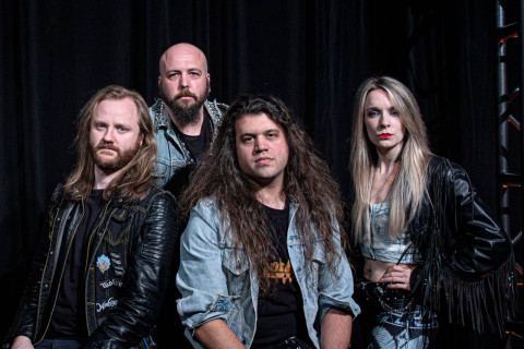 O novo vídeo do IRON KINGDOM abre os "Portões da Casa da Morte" antes do sexto álbum "Shadows and Dust"