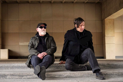 Os pioneiros do darkwave e shoegaze, Low Sunday, lançam 'Black EP'