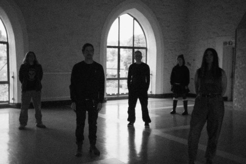 Já disponível: ABRASIVE TREES (Reino Unido) - Light Remaining | Rock Experimental