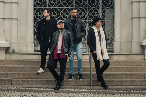 Banda Dupla Jornada estreia no Rock Alternativo com o single "Confesso"