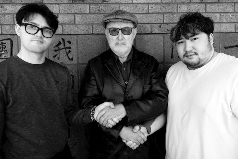 Jah Wobble e Tian Qiyi anunciam o álbum 'Mystic Liverpool', uma releitura psicodélica dos Beatles, com lançamento previsto para 14 de agosto
