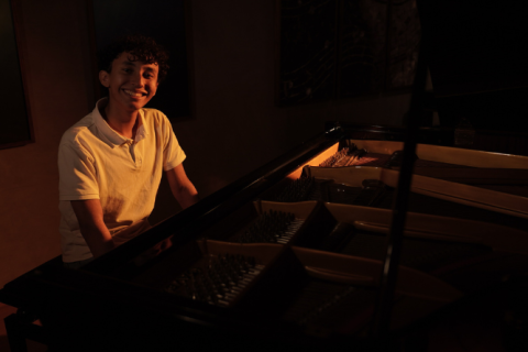 Victor Souza lança o EP "Apoteose: Suíte-Improviso" e apresenta videoclipe da faixa "Apoteose"
