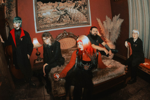 Lia Kapp lança o single “Burn This House Down”