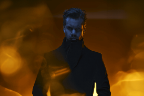 TONIC BREED lança novo single épico "Close In"