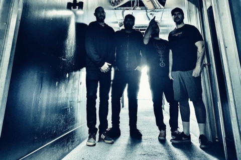 O novo single do Winter on Venus já está disponível