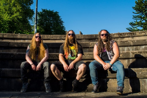 Já disponível: SOLAR SONS (Escócia) - Altitude | Heavy Rock/Metal