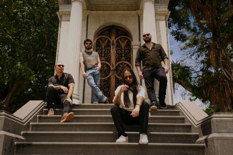 Junoplast Cave transforma a floresta em palco rock no projeto audiovisual "Live in Amazonia"