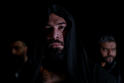 ZVINDIYAR do Bahrein lança novo single “Shadhavar”; Lançamento de estreia Six Rites